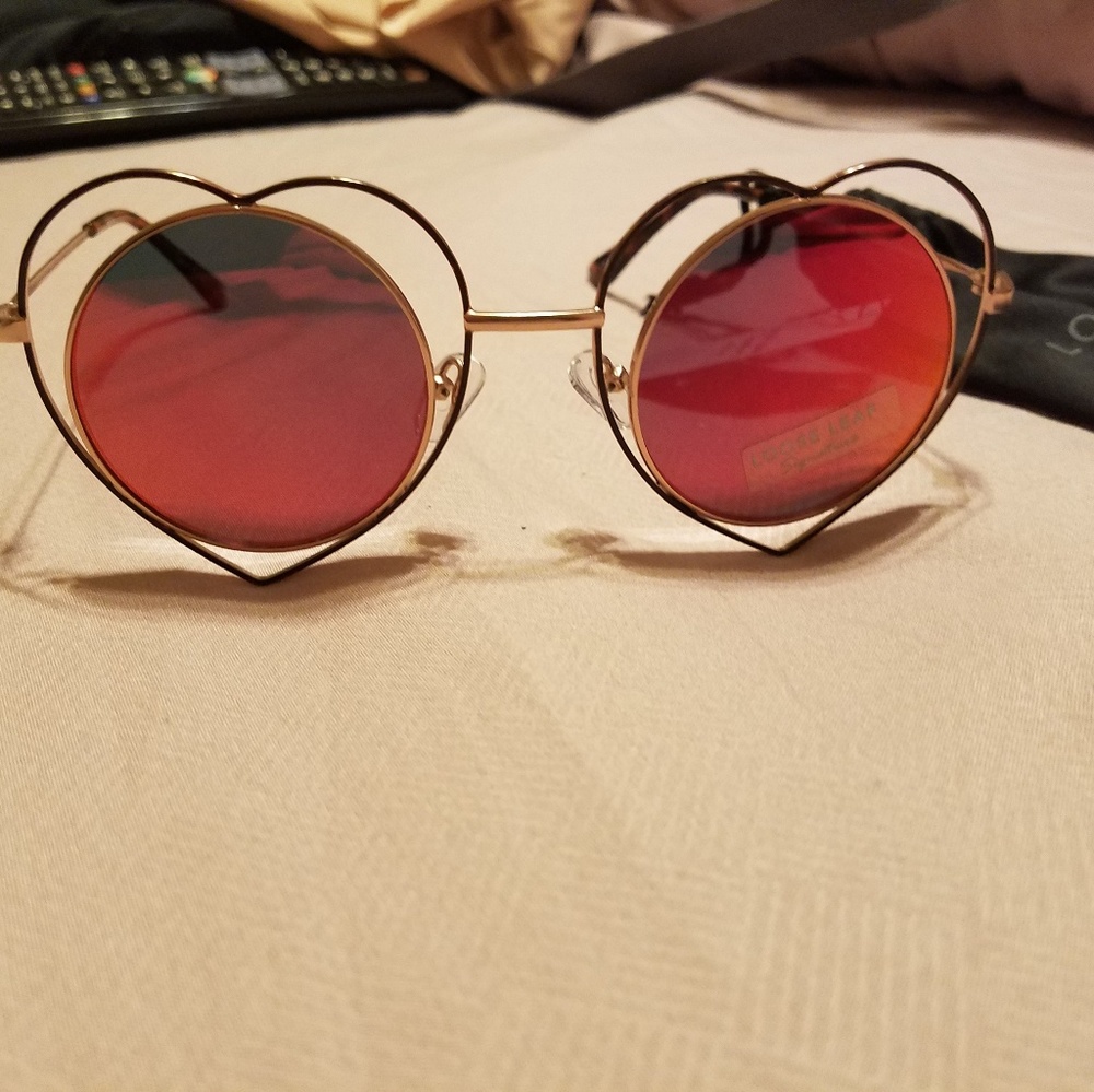 Gold Frame Sunglasses with Red Mirrored Lenses